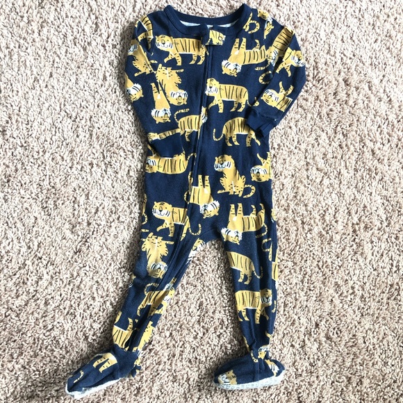 🐅 Carter’s Tiger Footed Pajamas 🐅 - Picture 1 of 3